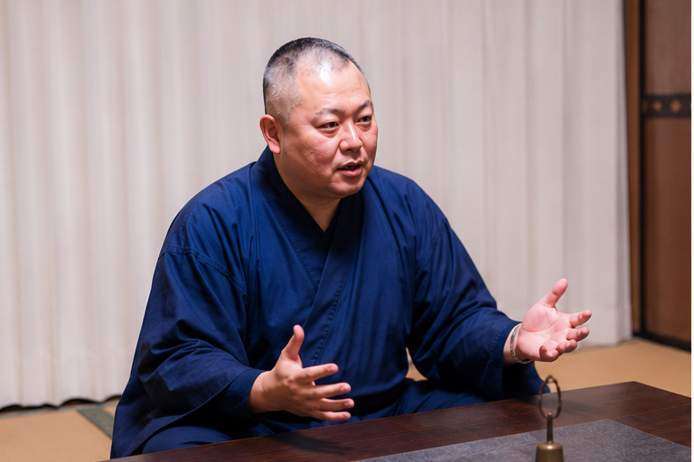 泰栄